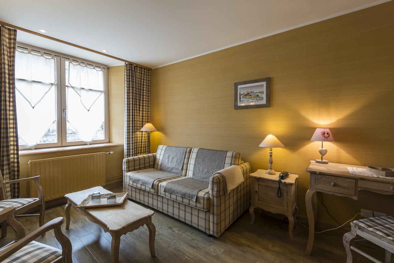 La Couronne Hotel Jougne ภายนอก รูปภาพ