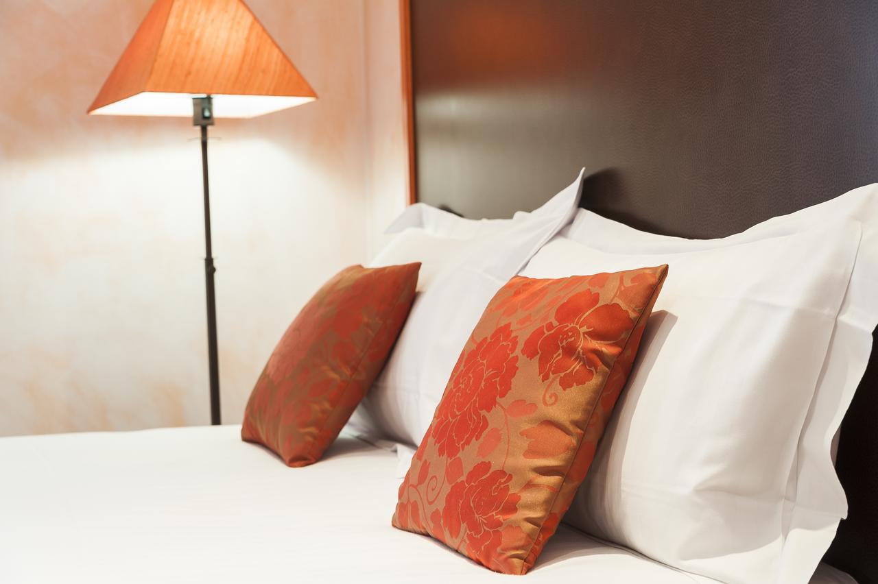 La Couronne Hotel Jougne ภายนอก รูปภาพ