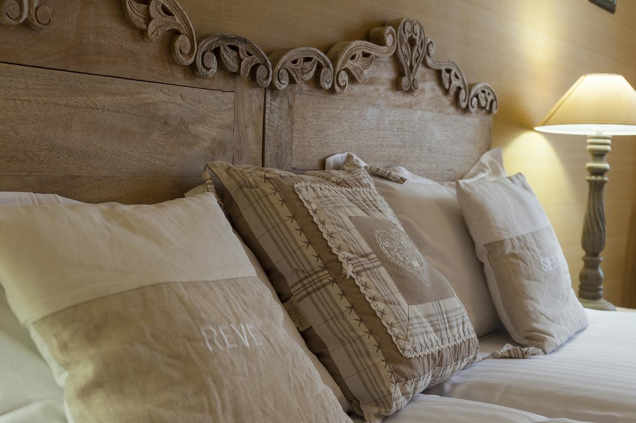 La Couronne Hotel Jougne ภายนอก รูปภาพ